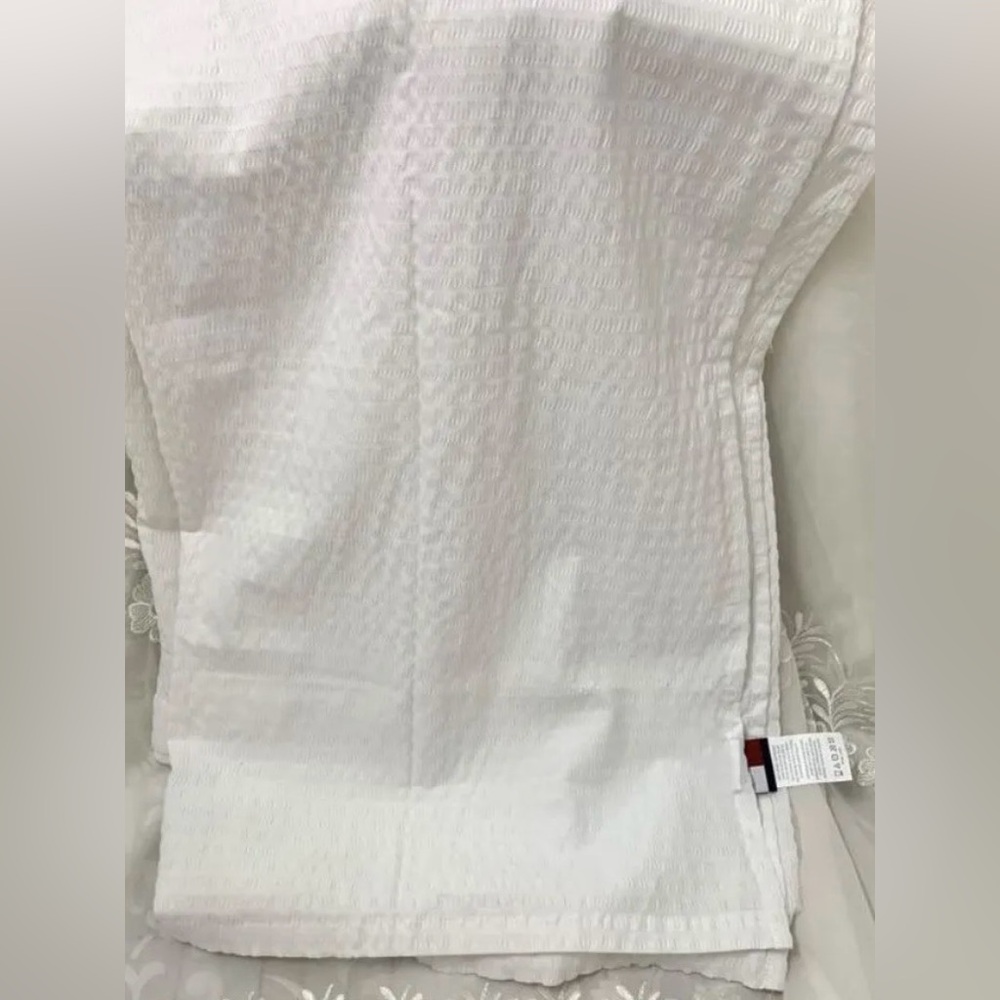 2018 Tommy Hilfiger white cotton blen shower curtain 70” x 77” waffles pattern